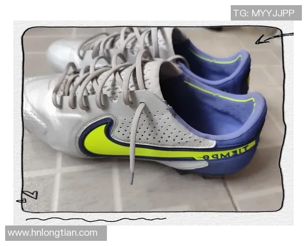 泰国足球明星们选择的顶级足球鞋品牌与款式分析